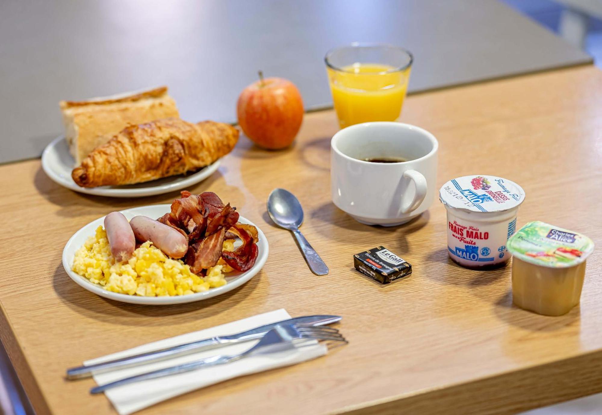 B&B Hotel Bordeaux ลอร์มองต์ ภายนอก รูปภาพ