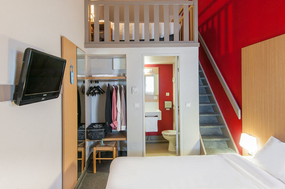 B&B Hotel Bordeaux ลอร์มองต์ ภายนอก รูปภาพ