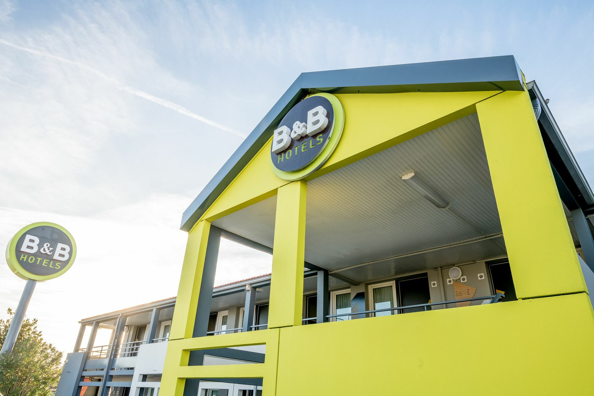 B&B Hotel Bordeaux ลอร์มองต์ ภายนอก รูปภาพ