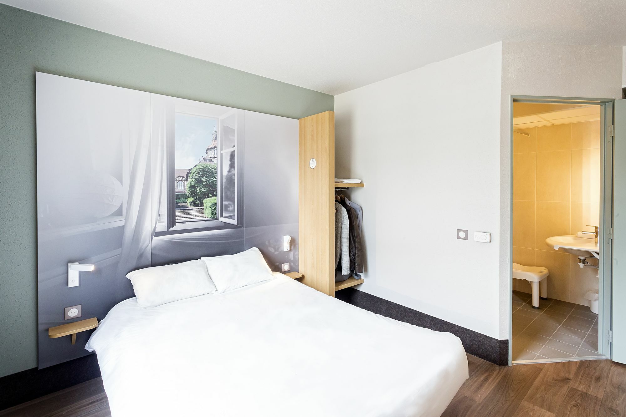 B&B Hotel Bordeaux ลอร์มองต์ ภายนอก รูปภาพ