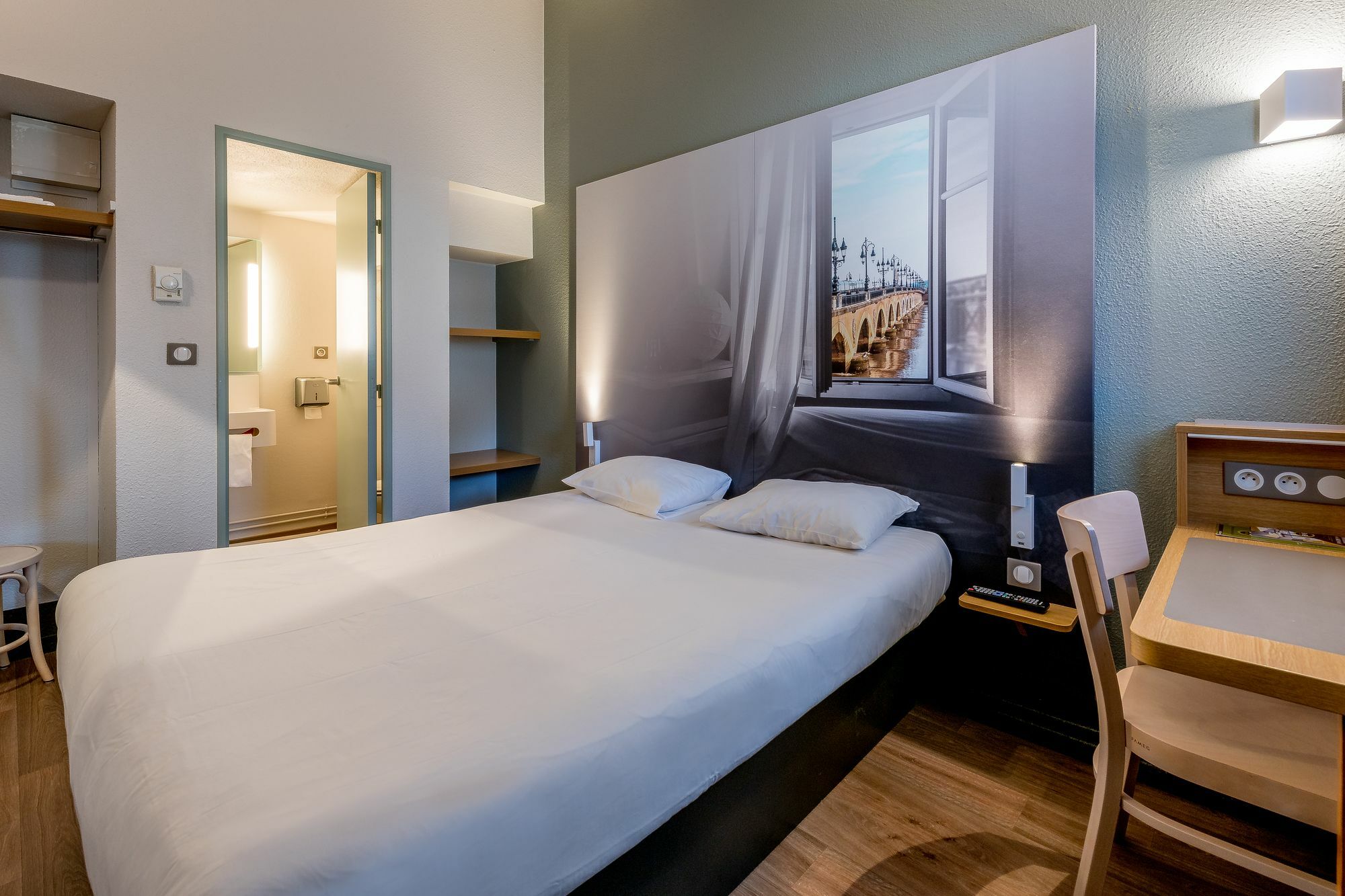 B&B Hotel Bordeaux ลอร์มองต์ ภายนอก รูปภาพ